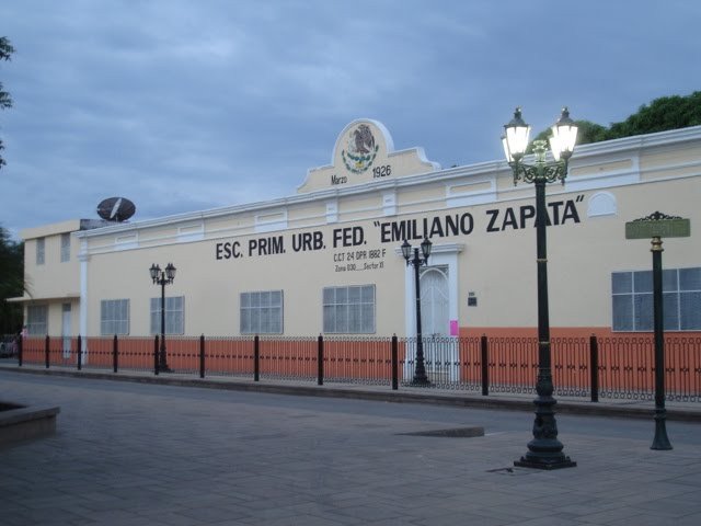 Fachada de la escuela